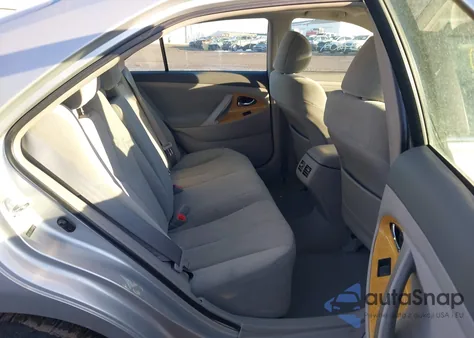 2007 Toyota Camry Xle z USA, uszkodzony, nr VIN 4T1BE46K27U539941